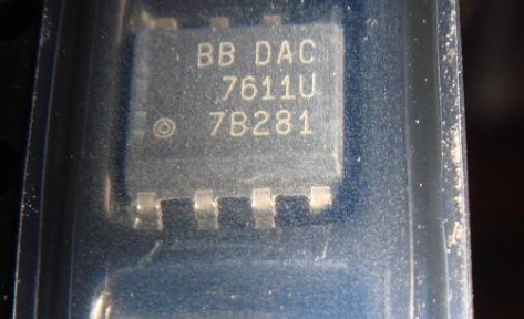 MAX1589AEZT250+