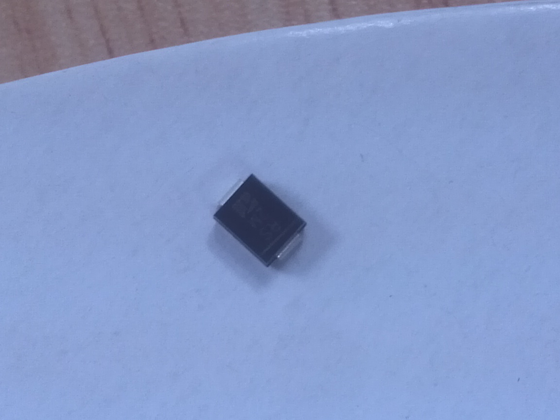 台芯品牌SS1090VFL型号肖特基管