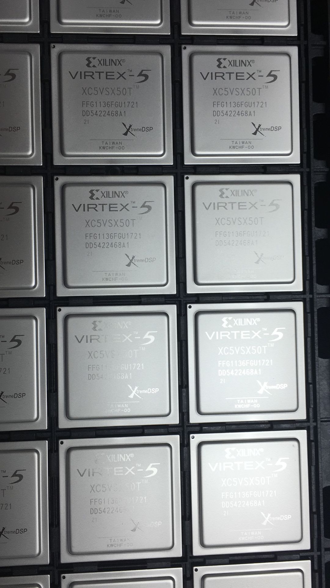XC4VLX15-10FFG668Iо߶IC